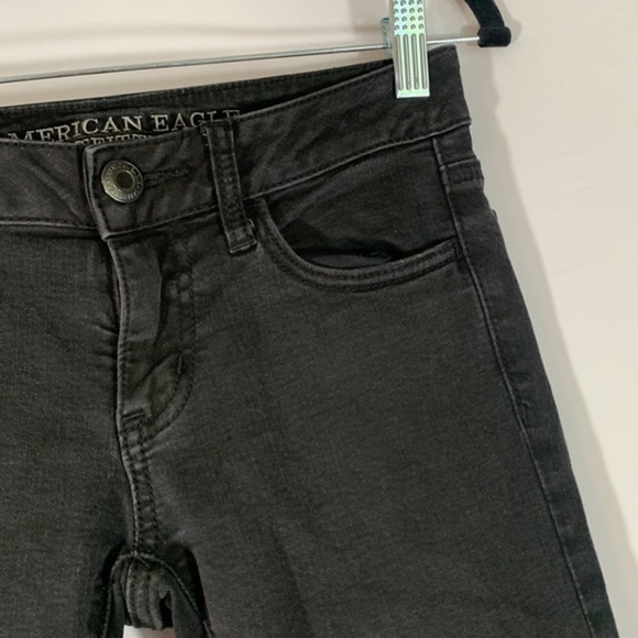 American Eagle Black Stretchy Denim Jeggings - Picture 4 of 10